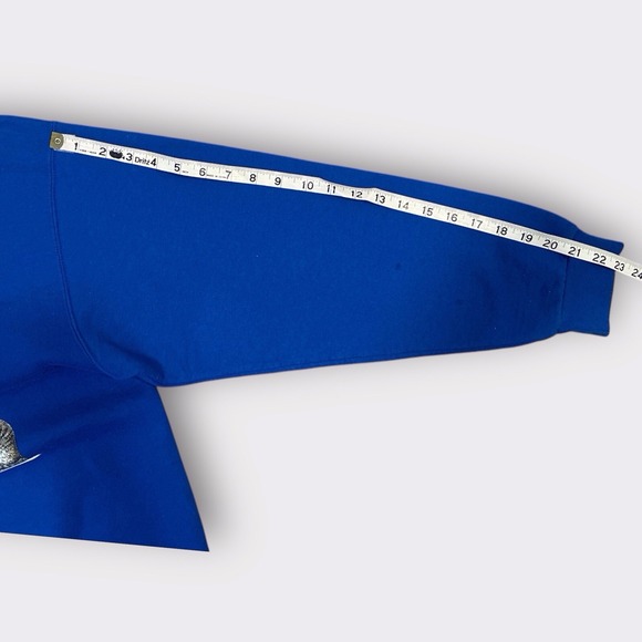 Vintage Blue Cat Snowflake Sweatshirt Medium Winter Kitten Graphic Pullover 90's - Picture 4 of 8